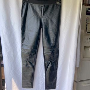 Decree Size S “Pleather” Front Black Pants